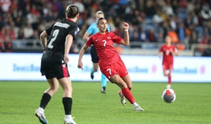 A Milli Kadın Futbol Takımı rahat kazandı