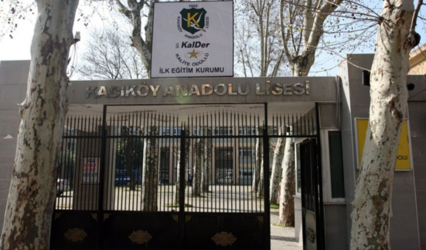 Kadıköy Anadolu Lisesi öğrencilerinden skandal iddialar