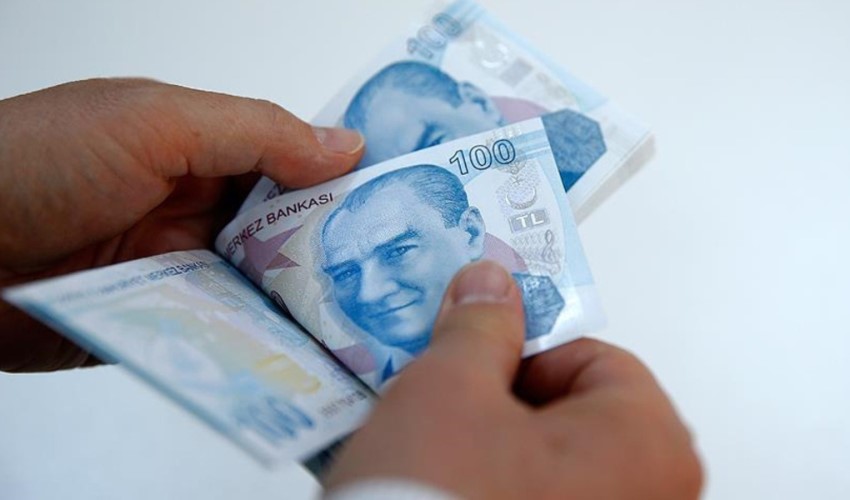 Un editorialista di Hürriyet indica una cifra per il salario minimo: condivisi 3 scenari