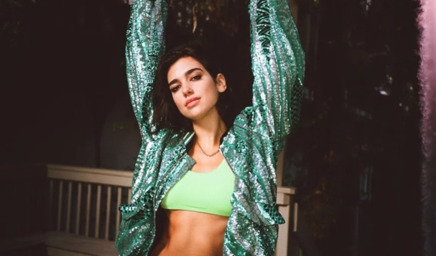 Dua Lipa, telefon numarasını paylaştı