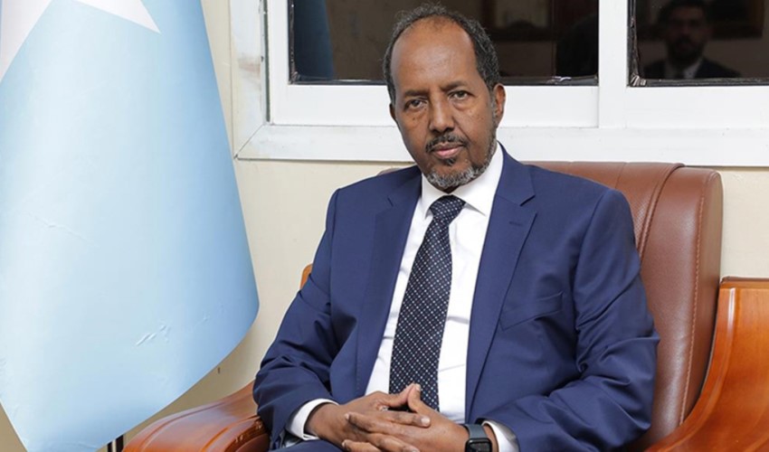 Somali Cumhurbaşkanı kimdir? Ne zaman göreve başlamıştır? Hangi bölümden mezundur? Kaç oyla seçildi? Kaç kez seçildi?