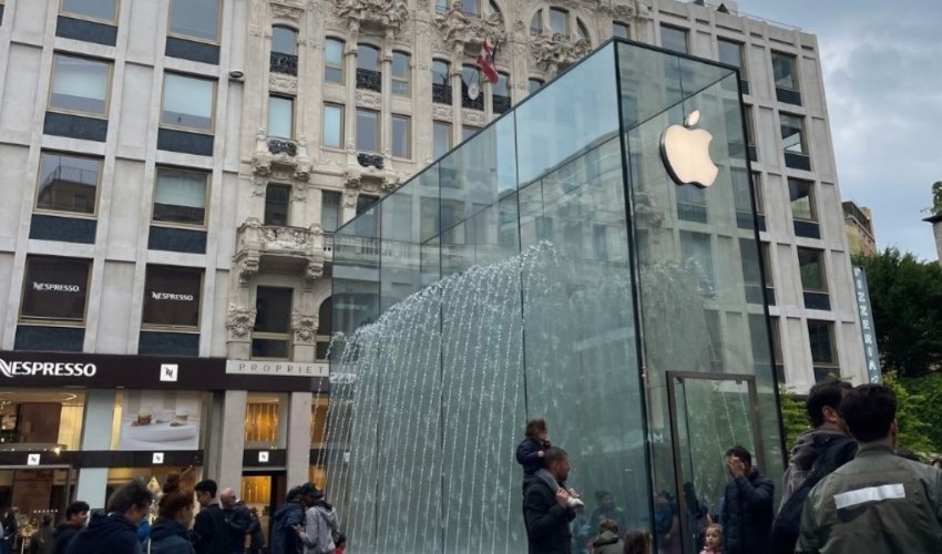 Apple, 12 yıldır sürdürdüğü geleneği bozdu