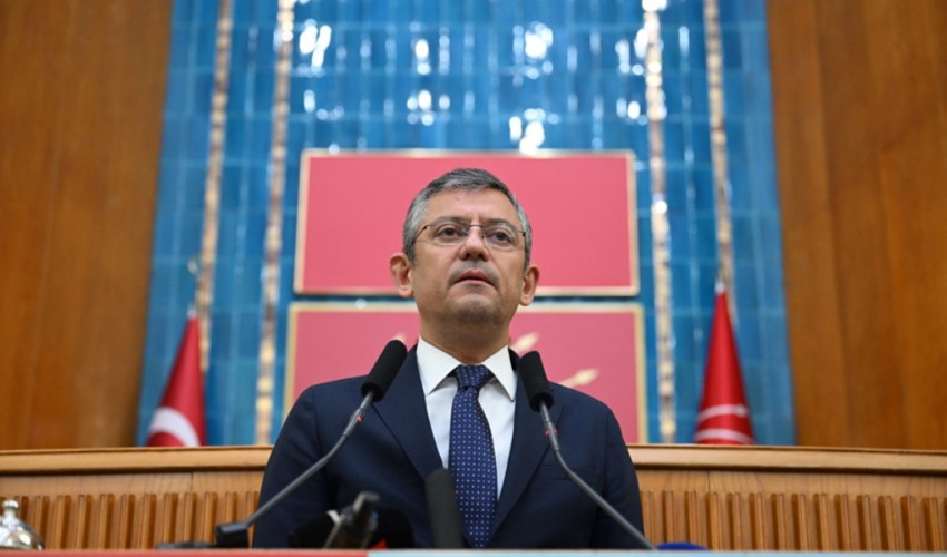 CHP Genel Başkanı Özgür Özel, saldırıya uğrayan Fatih Camii İmamı ile görüştü