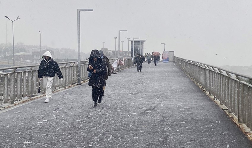 İstanbul'a kar ve gizli buzlanma uyarısı