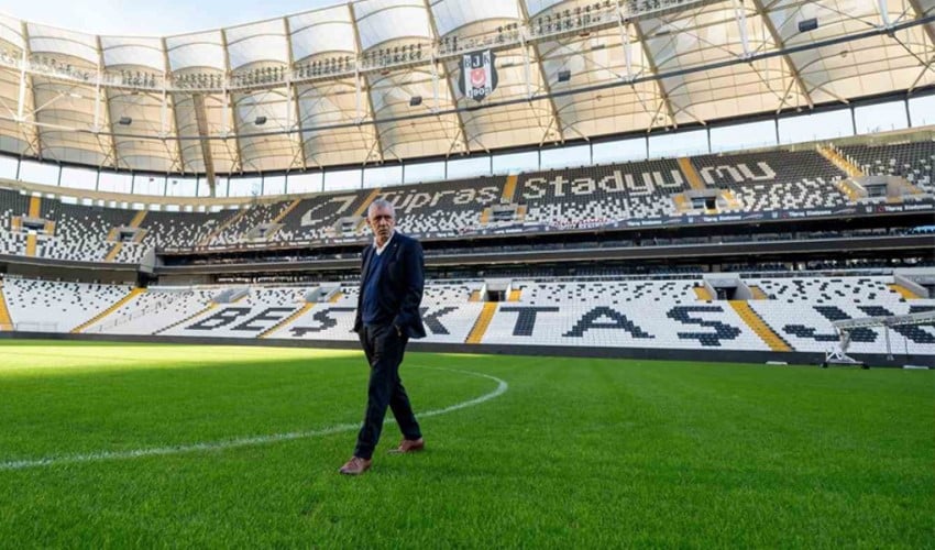 Beşiktaş'ın yeni teknik patronu Fernando Santos, Tüpraş Stadyumu'nu inceledi