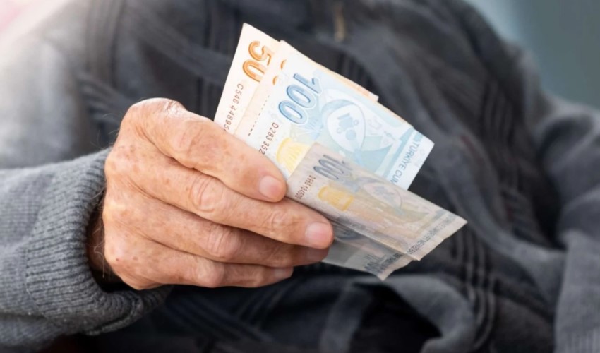 Emergono le formule per la pensione minima e l'aumento aggiuntivo! Quando diventerà legge?