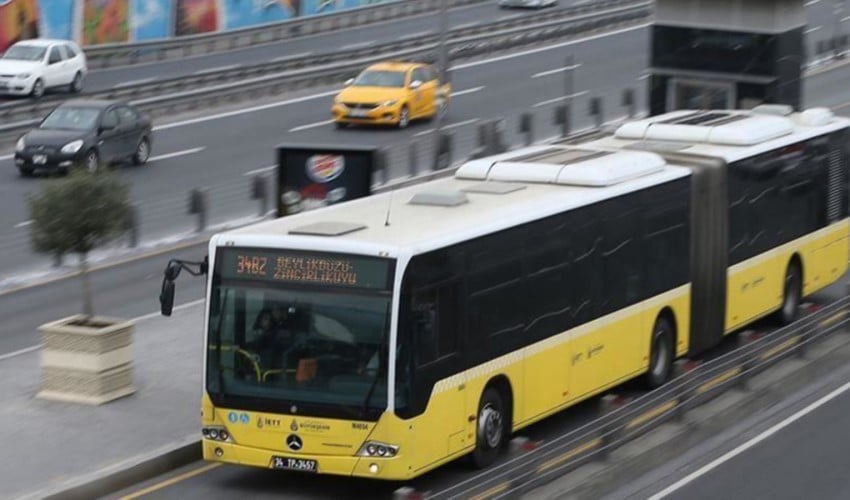 Metrobüs'te yolcu rekoru kırıldı: O tarihte 1 milyon 25 bin yolcu bindi