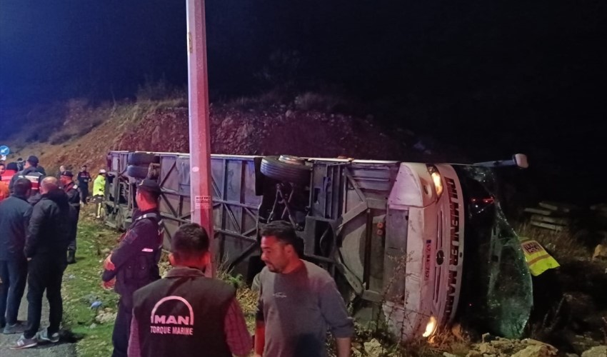 9 kişi hayatını kaybetmişti: Mersin'deki yolcu otobüsü kazasının görüntüleri ortaya çıktı
