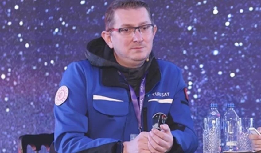 L'astrofisico Dr. Umut Yıldız valuta il viaggio spaziale della Turchia