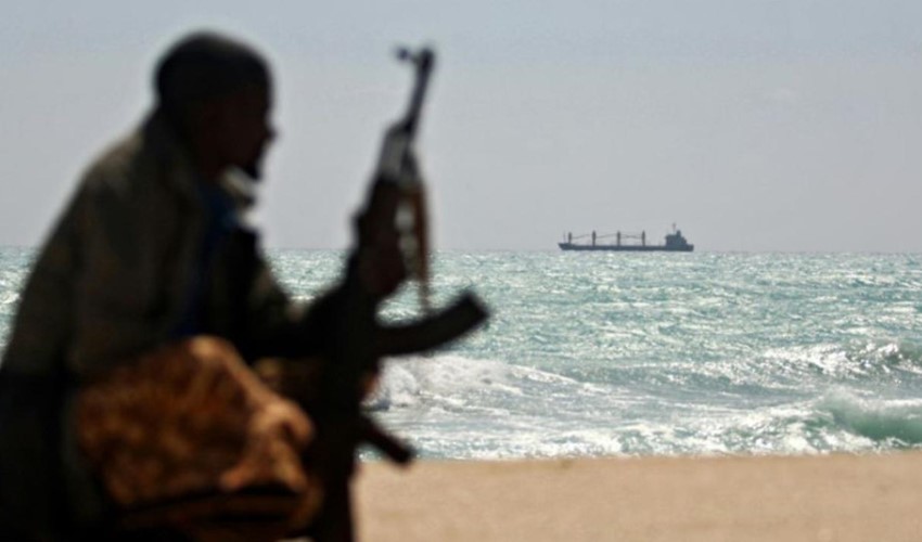 Gerilim tırmanıyor: Yemen'deki Husiler ABD gemisini vurdu
