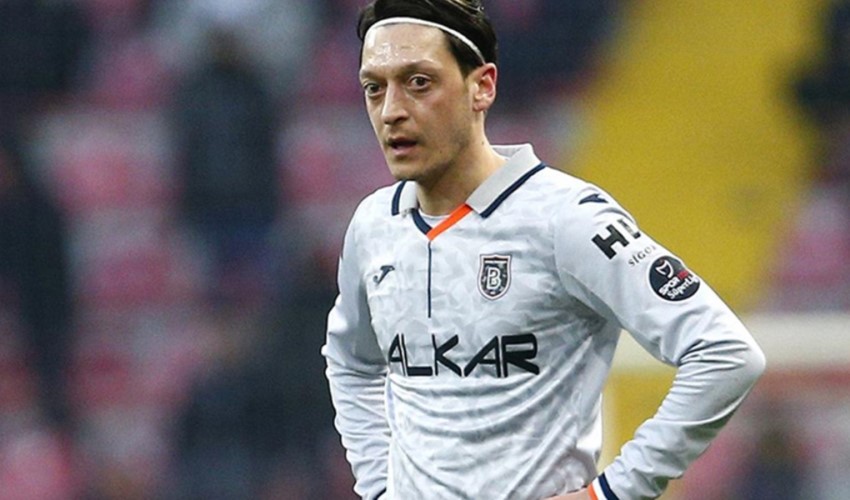 Mesut Özil, Fenerbahçe'yi takipten çıkardı