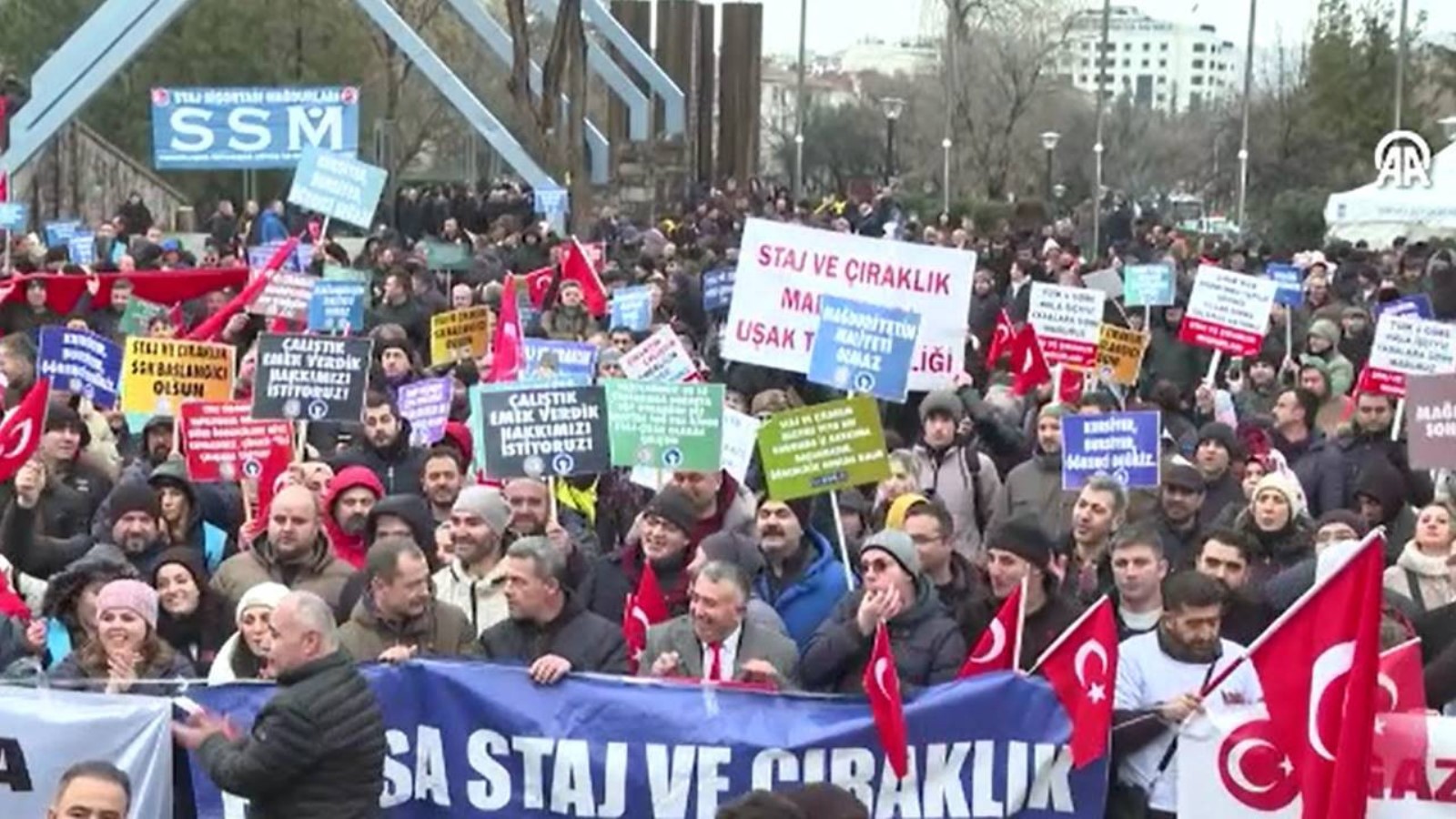 Emeklilikte staj ve çıraklık mağdurlarından Ankara'da miting