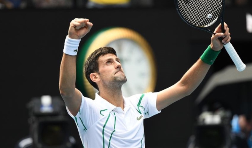 Novak Djokovic Avustralya'da yarı finalde!