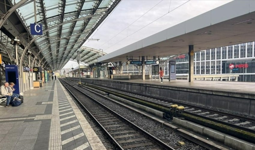 Almanya'da demir yolu işçileri 6 günlük greve hazırlanıyor