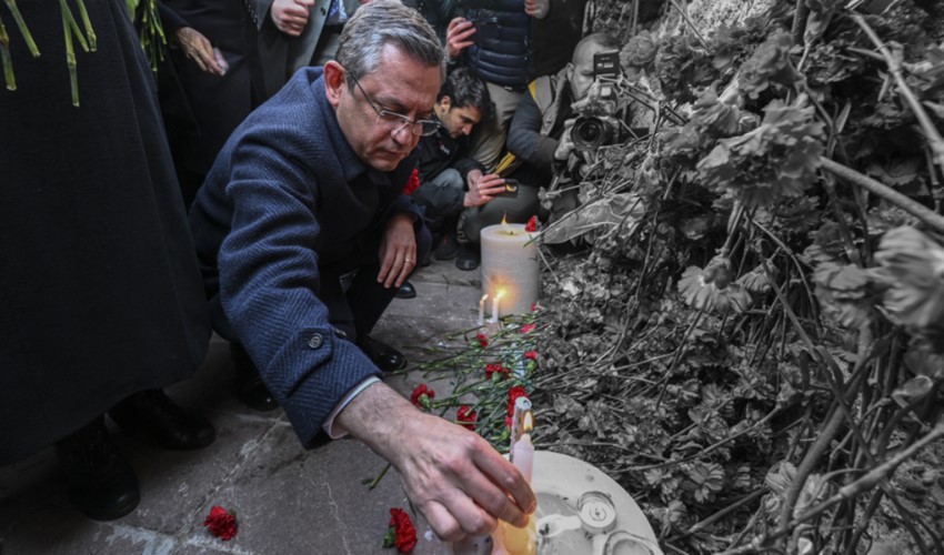 CHP lideri Özel, Uğur Mumcu'yu katledildiği yerde andı: 'Tarikatlar failin ta kendisidir'