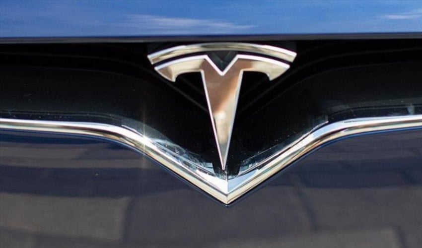 Tesla'nın 2023 geliri piyasa beklentisinin altında kaldı!