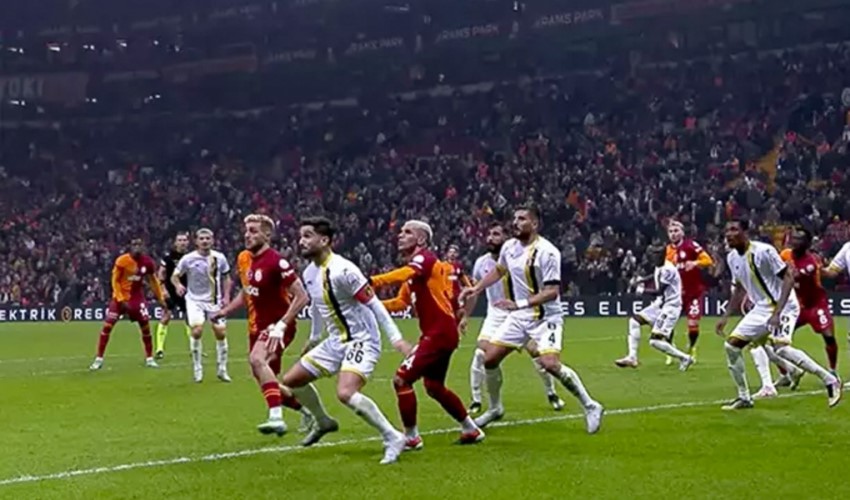 Eski hakemler Galatasaray - İstanbulspor maçının tartışmalı pozisyonlarını değerlendirdi: Gol iptali ve penaltı kararı doğru mu?
