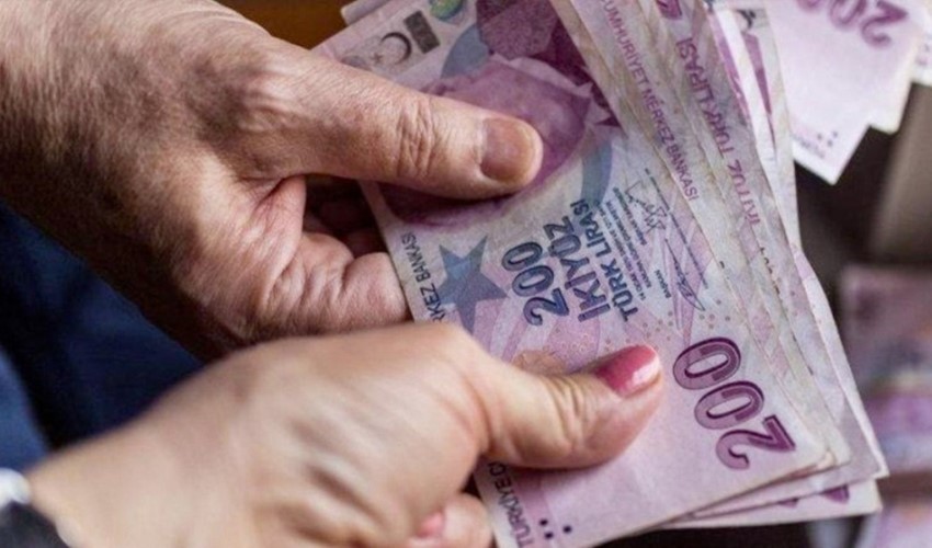 Seçim öncesi emekliye ek zam iddiası: Şeref Oğuz en düşük emekli maaşı için rakam verdi!