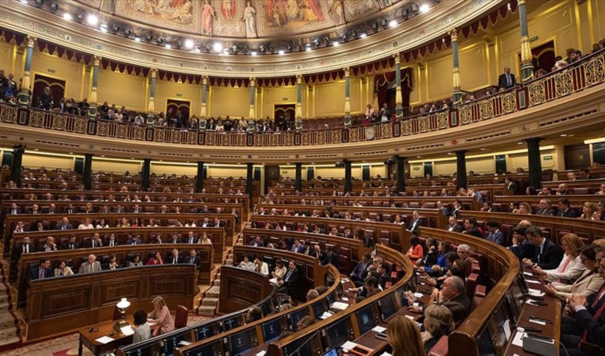 İspanya Meclisi, Katalanlara af tasarısını reddetti