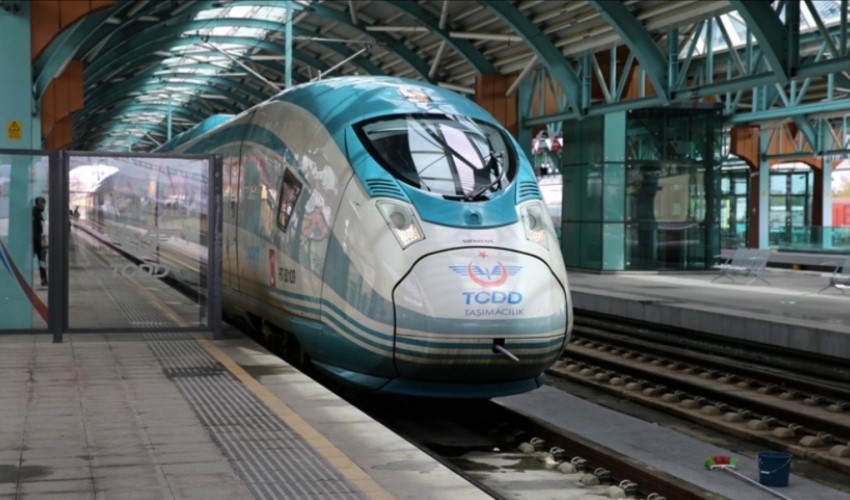 Ankara - İzmir hızlı tren hattı için tarih verildi