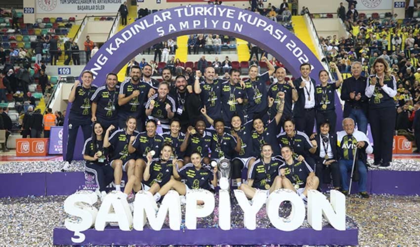 Kadınlar basketbolda Türkiye Kupası Fenerbahçe'nin