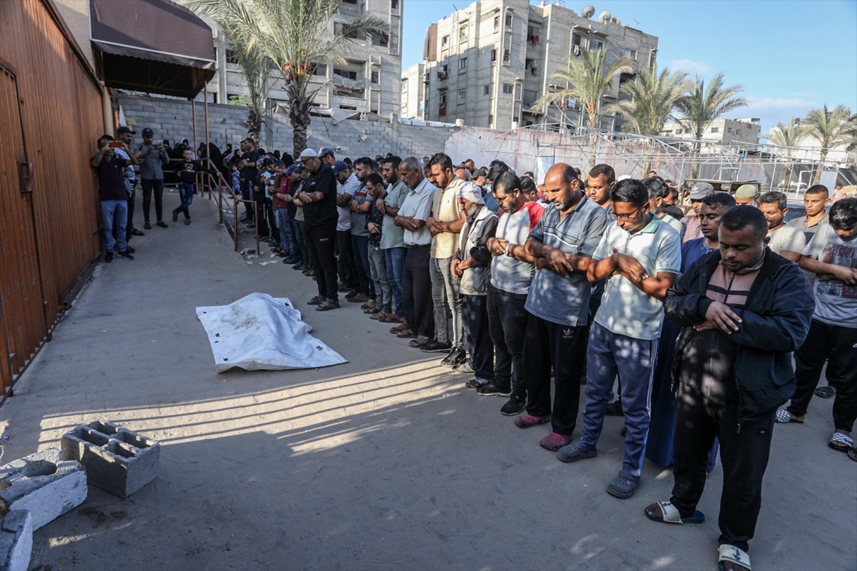 5 massacri a Gaza nelle ultime 24 ore! 55 morti, 166 feriti