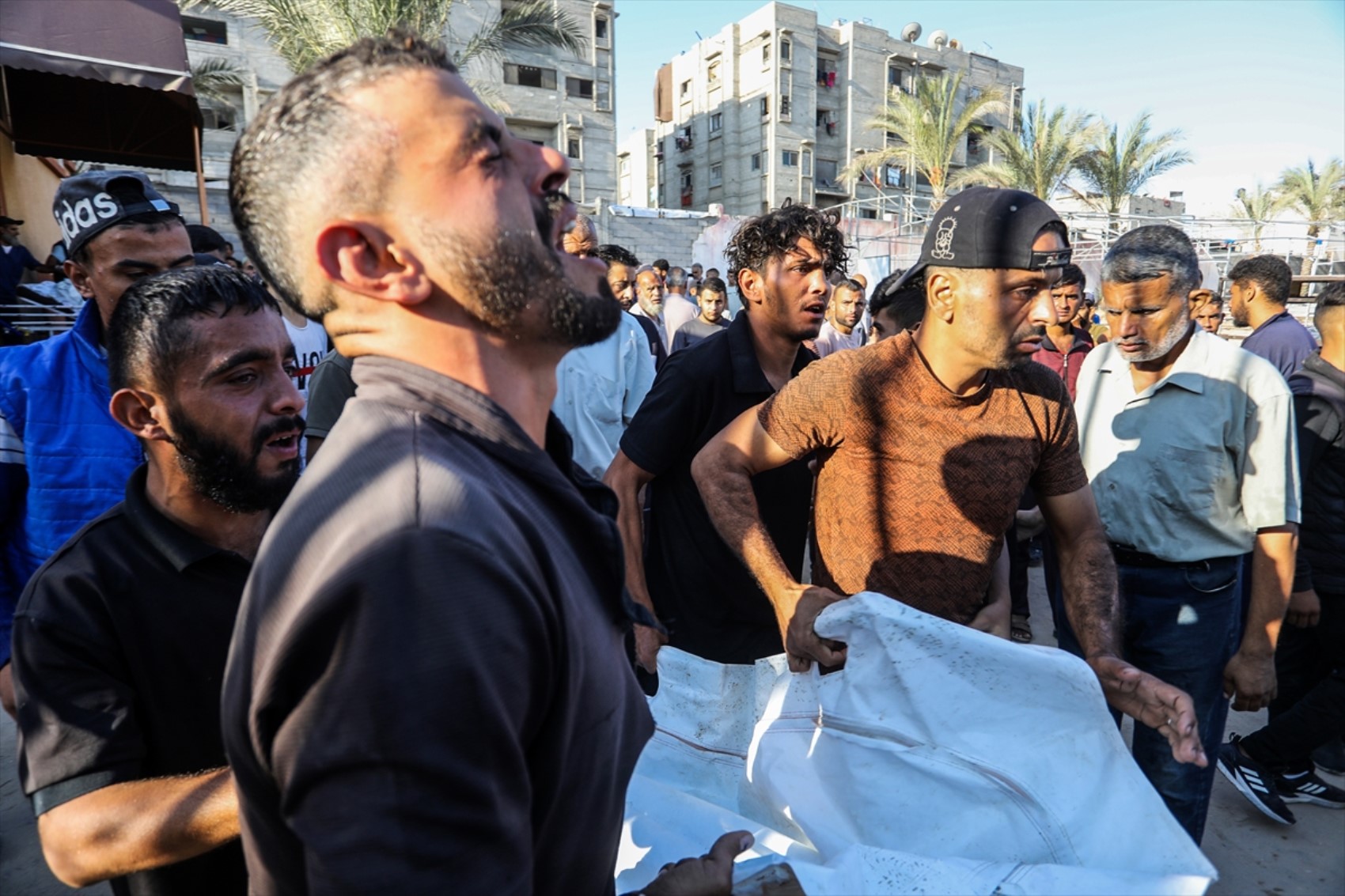 5 massacri a Gaza nelle ultime 24 ore! 55 morti, 166 feriti