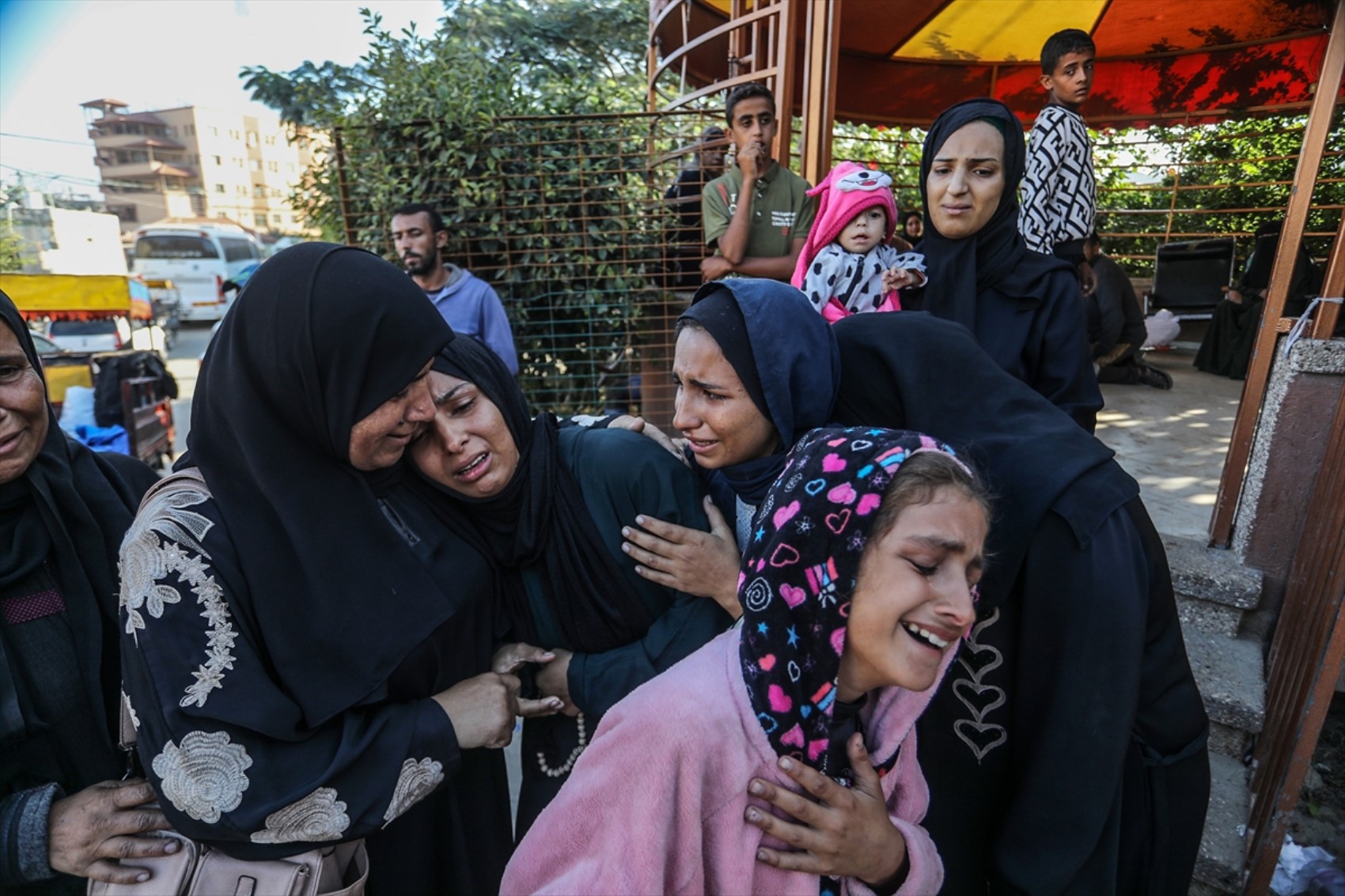 5 massacri a Gaza nelle ultime 24 ore! 55 morti, 166 feriti
