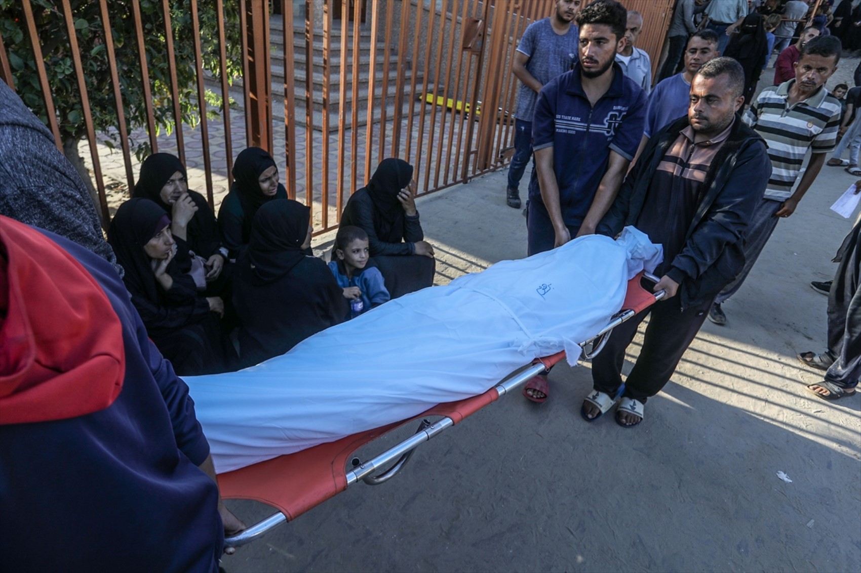 5 massacri a Gaza nelle ultime 24 ore! 55 morti, 166 feriti