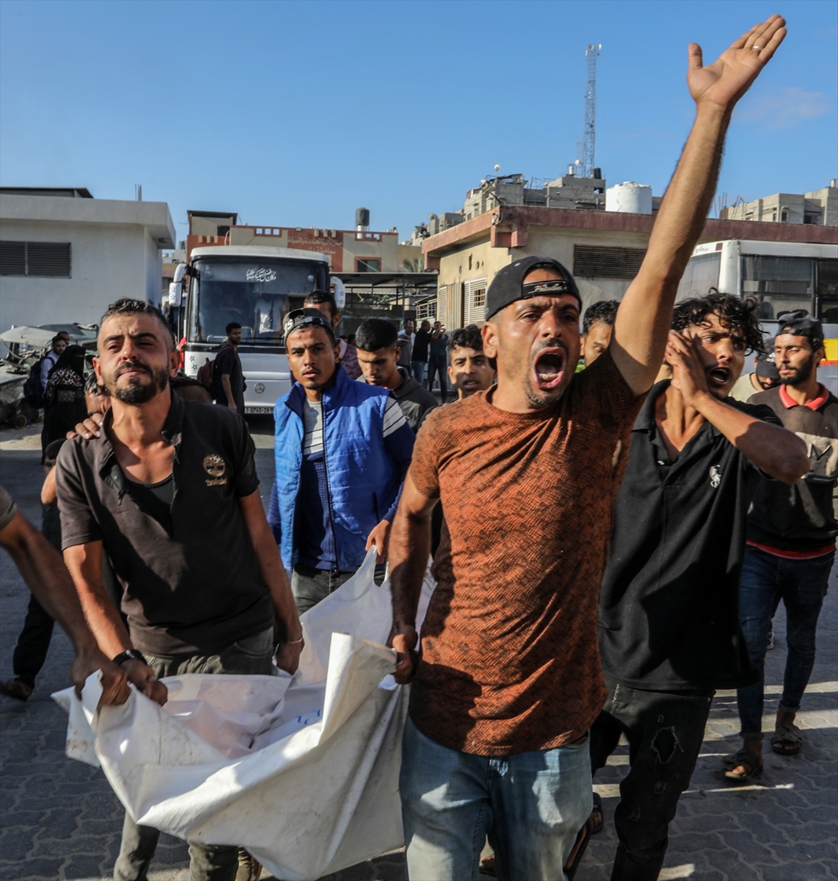 5 massacri a Gaza nelle ultime 24 ore! 55 morti, 166 feriti