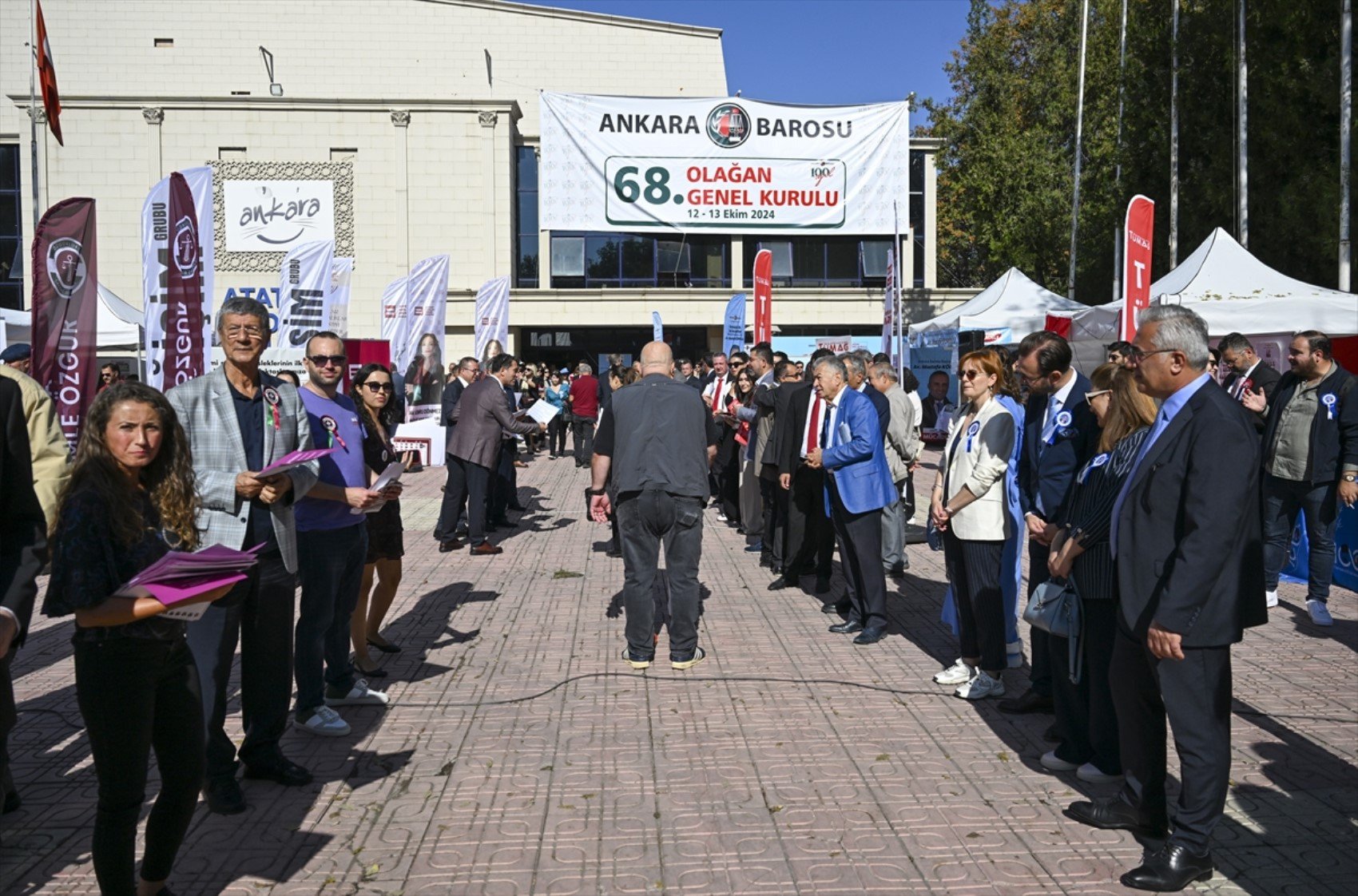 Avukatlar, Ankara Barosu Başkanlığı için sandık başında! 8 aday yarışıyor