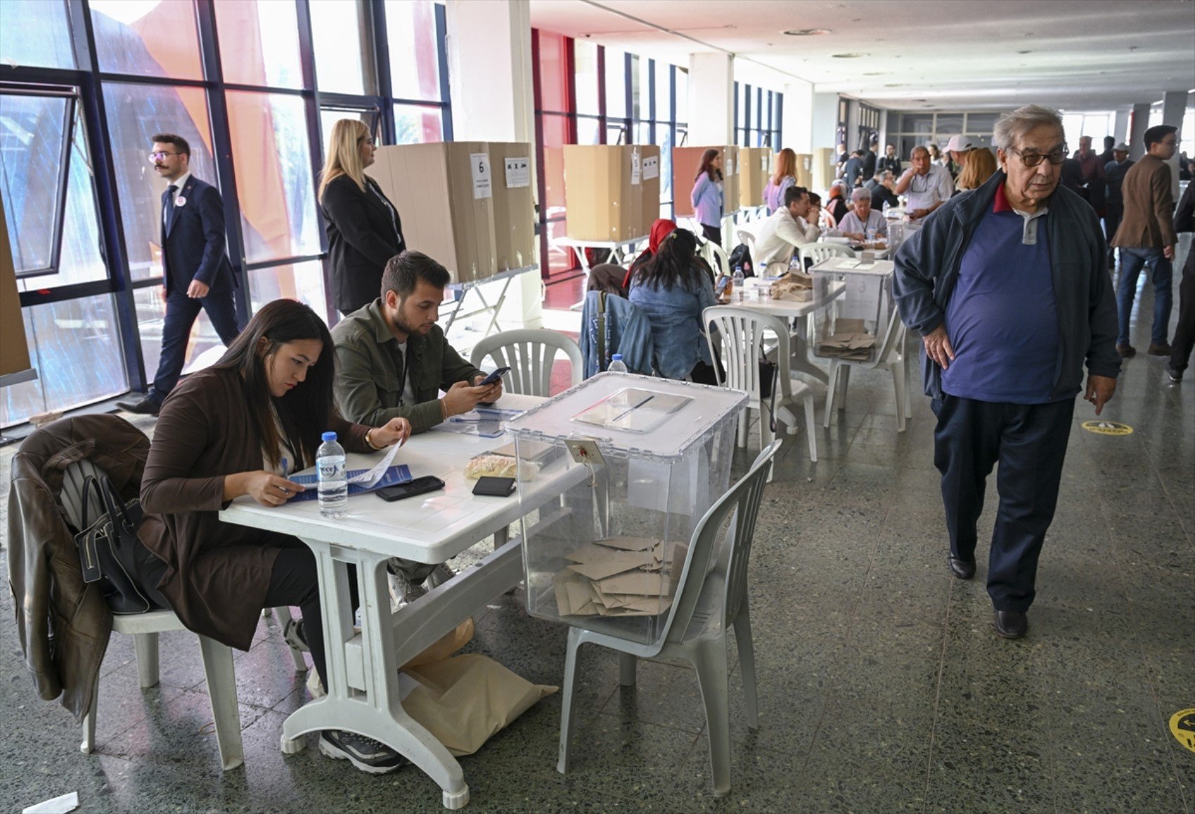 Avukatlar, Ankara Barosu Başkanlığı için sandık başında! 8 aday yarışıyor