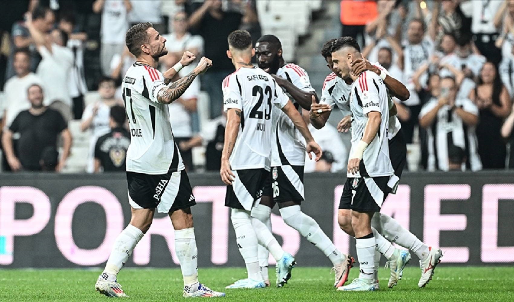 Beşiktaş’ı zor bir süreç bekliyor