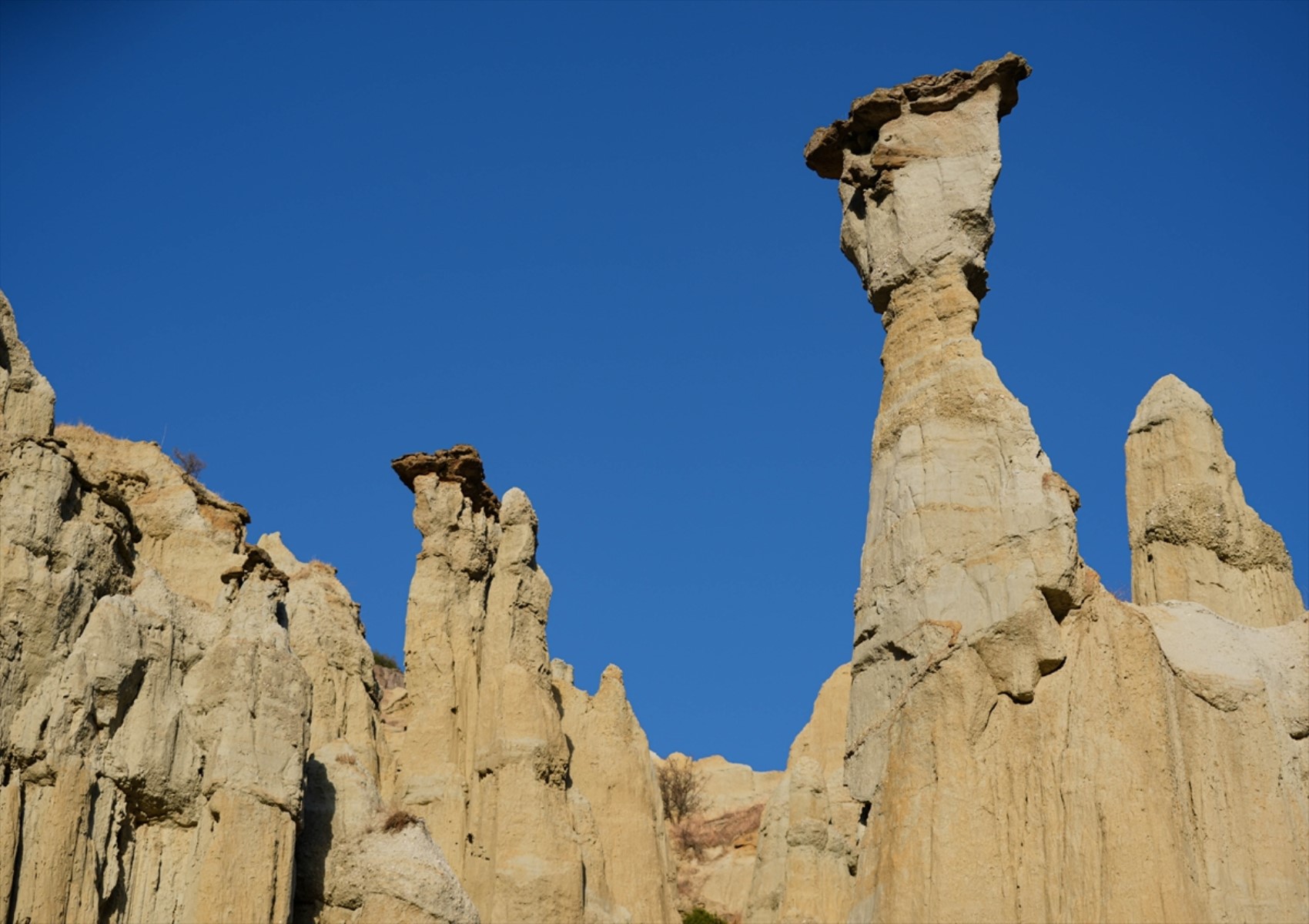 I camini delle fate a Kula: il miracolo della natura 