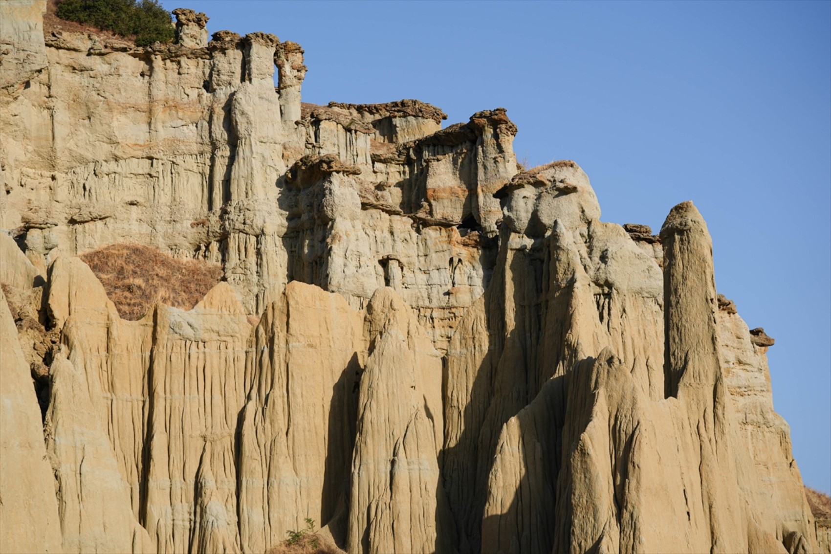 I camini delle fate a Kula: il miracolo della natura 