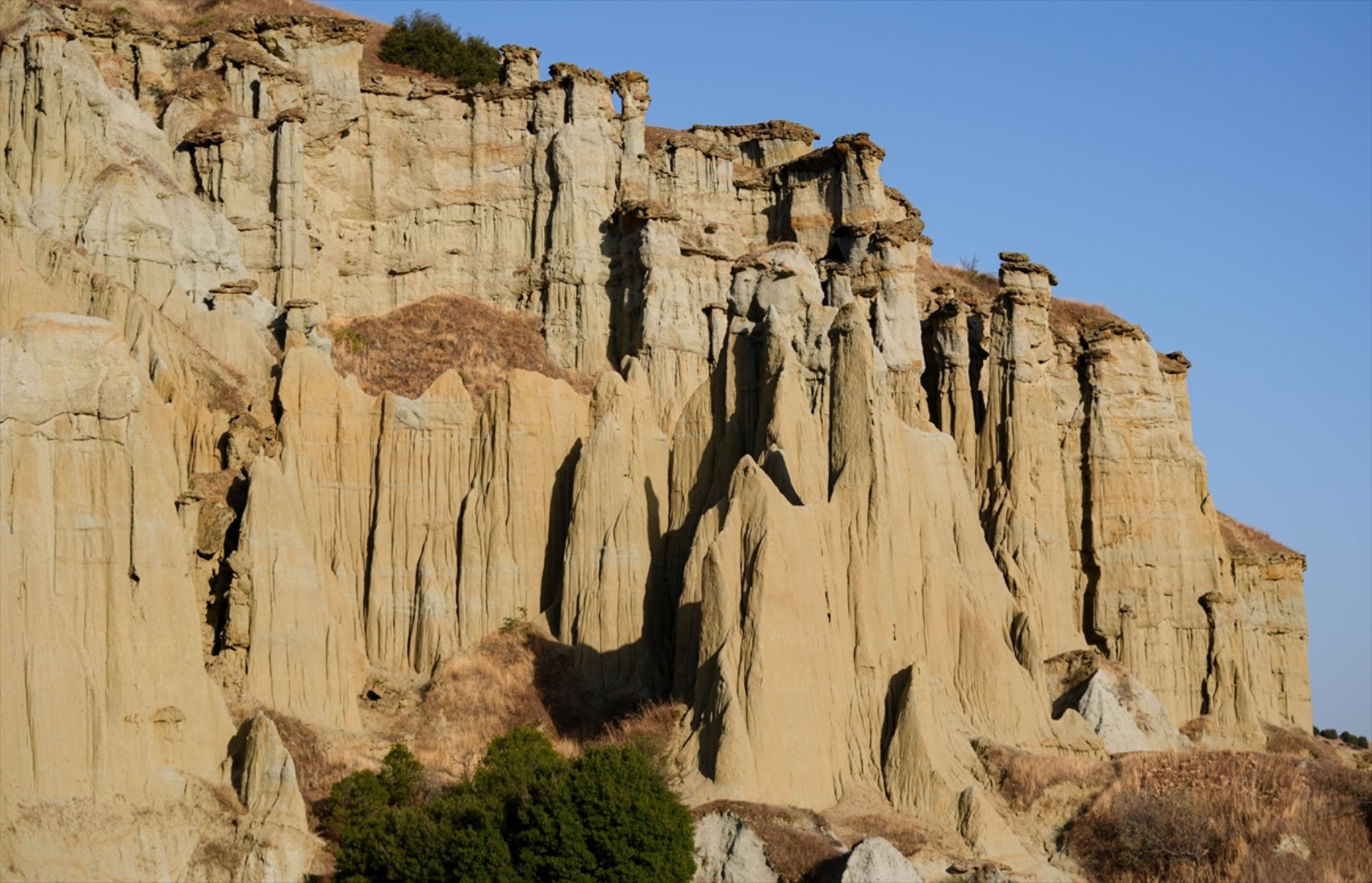 I camini delle fate a Kula: il miracolo della natura 