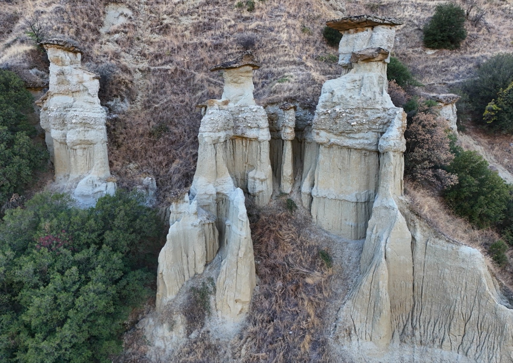 I camini delle fate a Kula: il miracolo della natura 