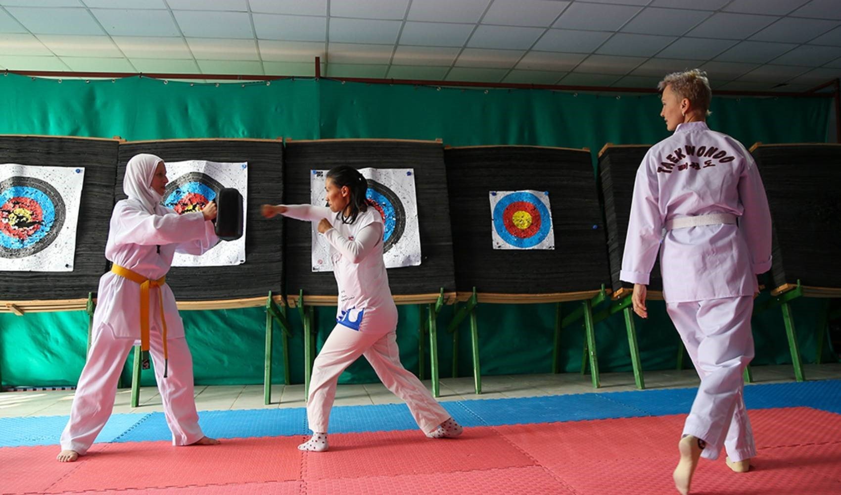 Yaşanan cinayetlerin ardından kadınlar savunma sporlarına yöneldi