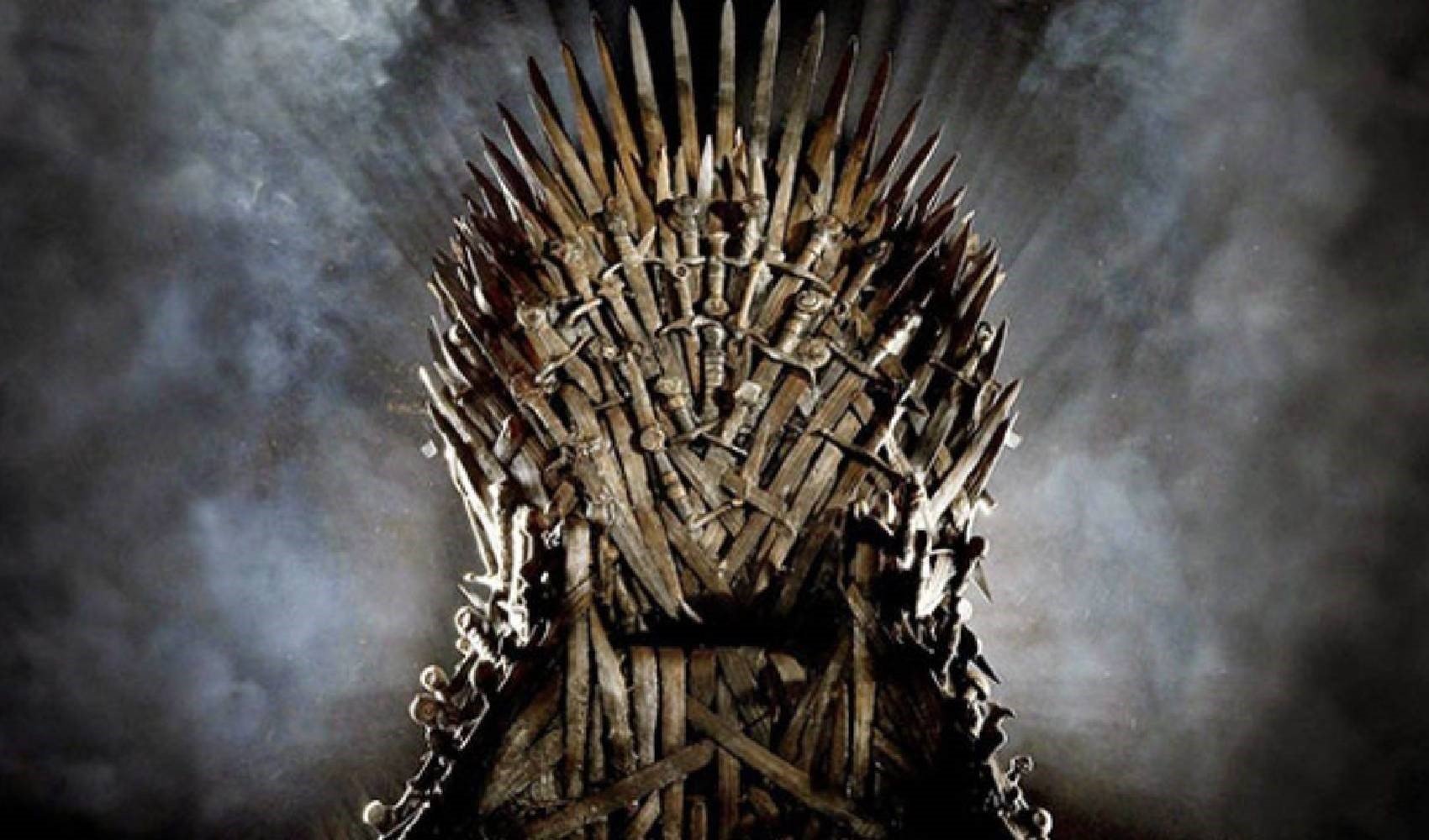 Efsanevi dizi Game Of Thrones’un Demir tahtı 1,5 milyon dolara satıldı