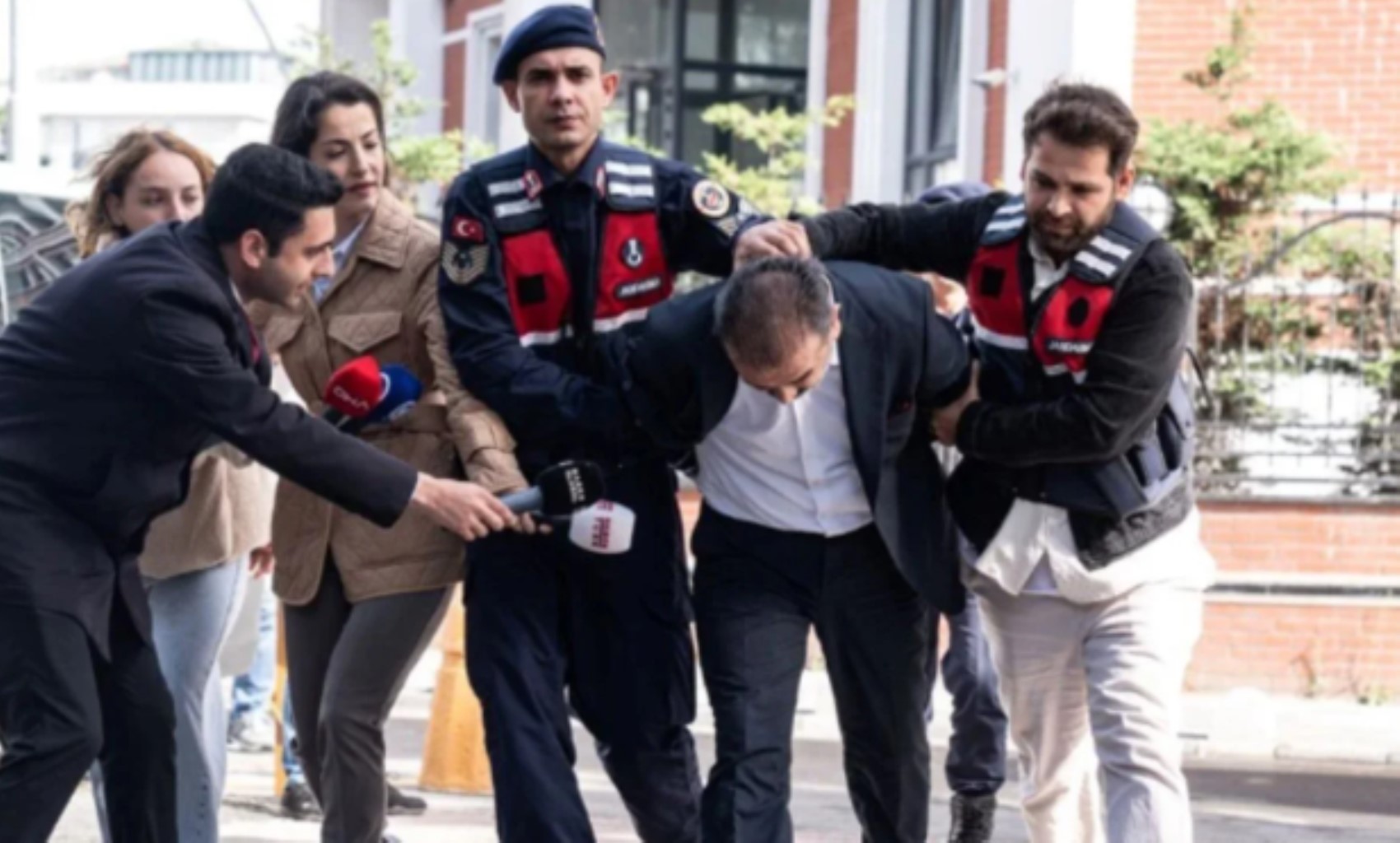 Bebekler haksız kazanç için kurban edildi: Çetenin gizli görüşmeleri deşifre oldu!