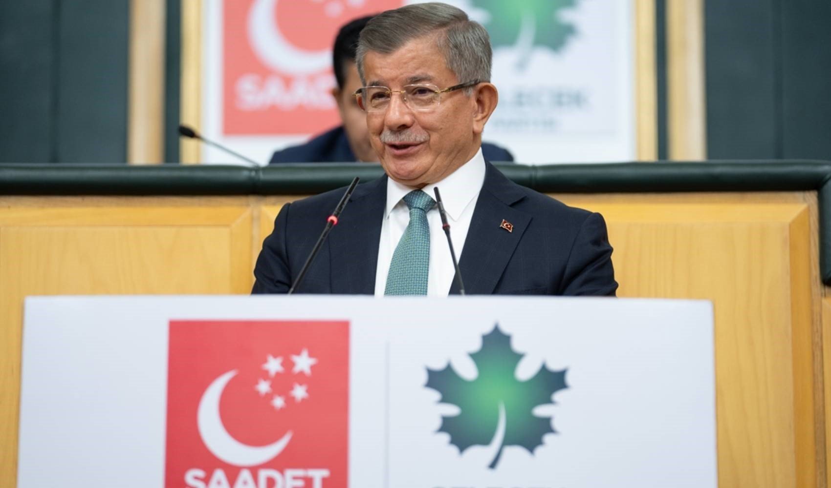 Ahmet Davutoğlu'ndan 'çözüm süreci' açıklaması: 'Zamanında destek verdim'