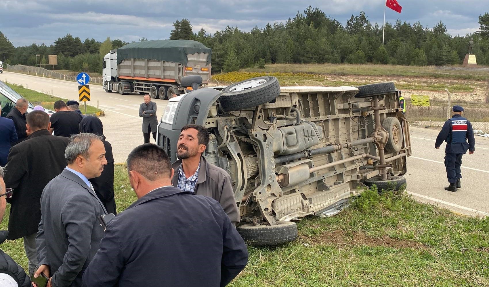 A Kastamonu scuolabus si scontra con un tir: 13 feriti!