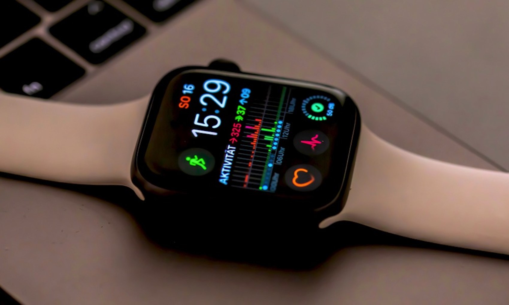 Apple Watch'un gizli yeteneği: Grip ve Covid-19 belirtilerini önceden tespit ediyor!