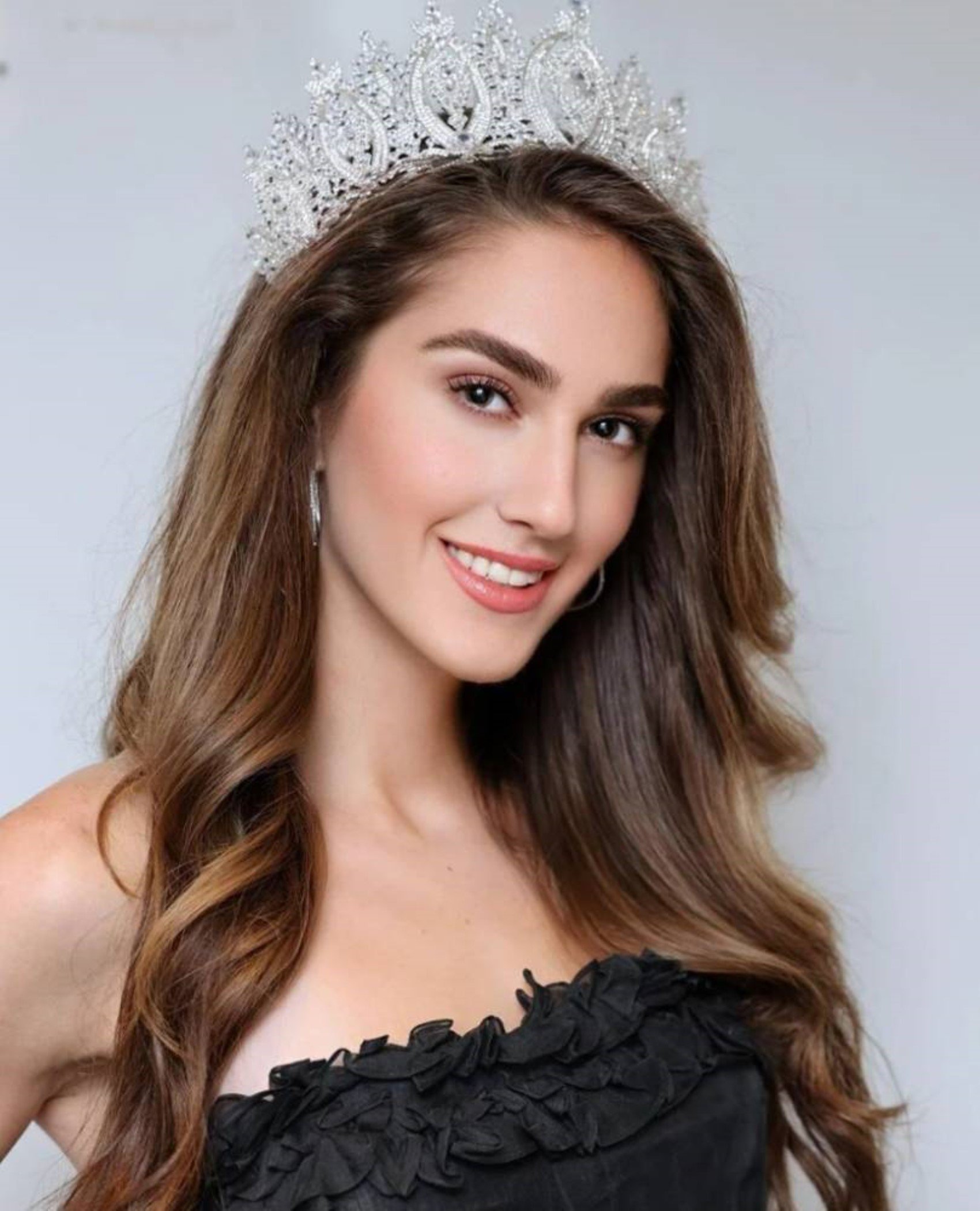 Miss Turkey birincisi İdil Bilgen ortaya çıktı