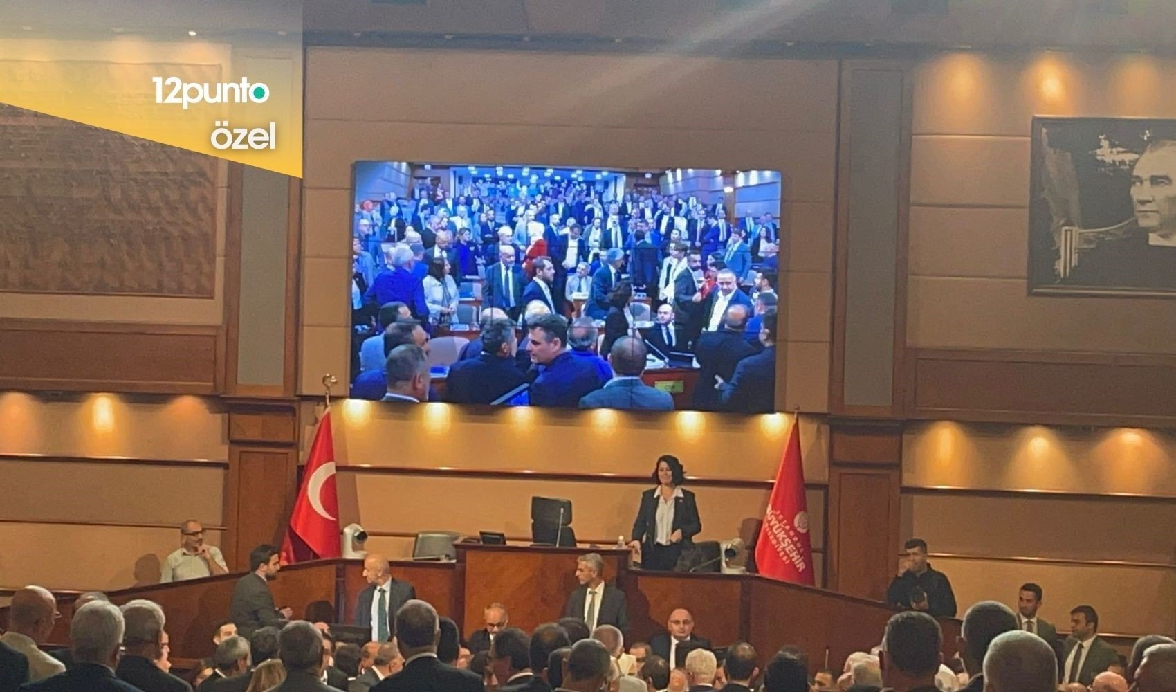 İBB Meclisi'nde kavga: AKP'li üyeler cemaat eleştirisinden rahatsız oldu