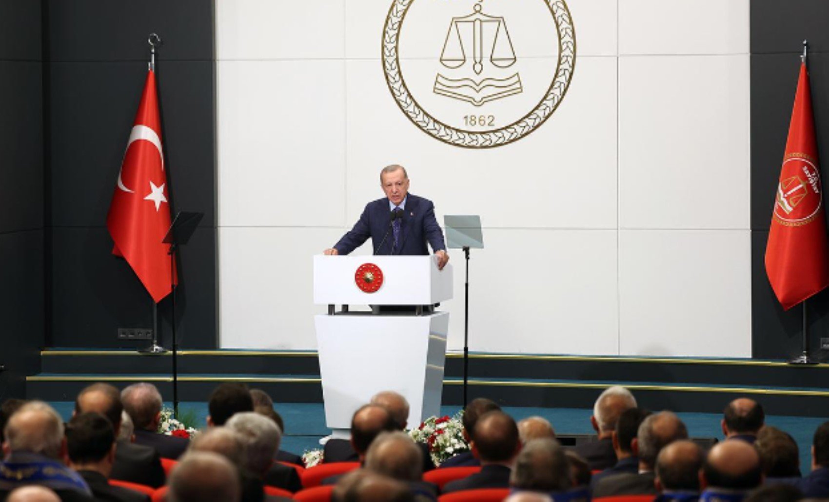 Araştırma şoke etti! Toplumun güven duymadığı kurumlar belli oldu