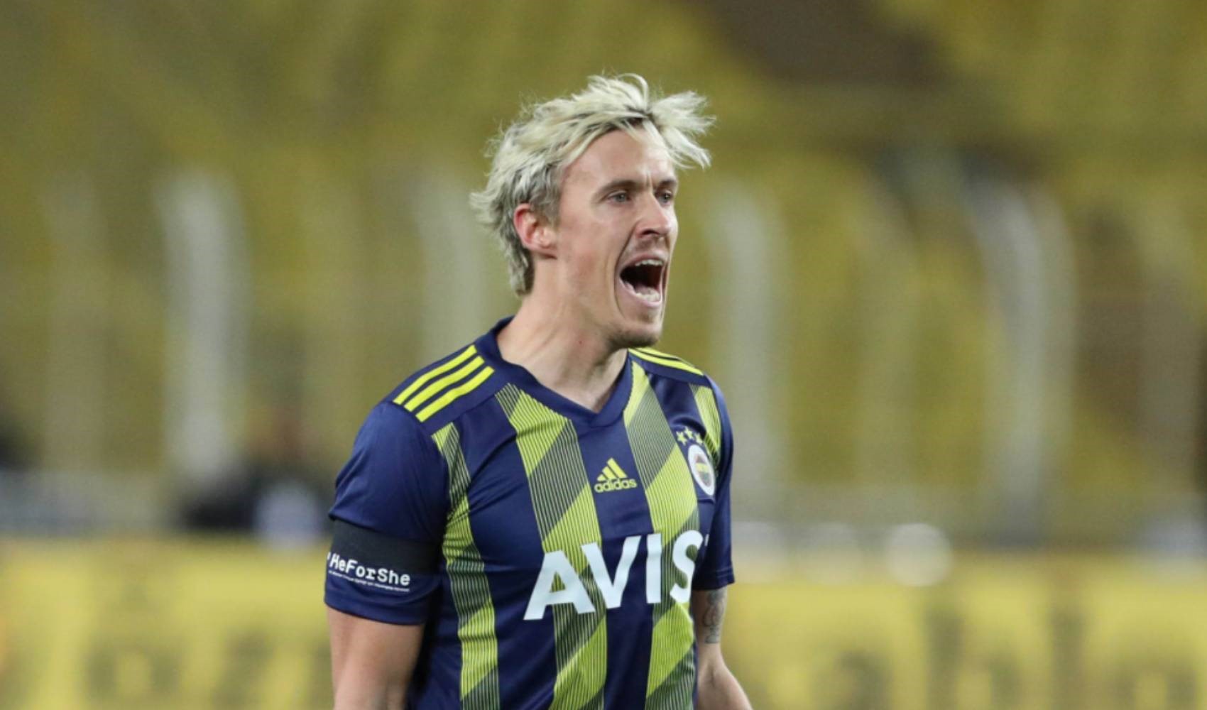 Confessione shock dell'ex Fenerbahçe: 'Sono stato sorpreso con una donna nel ritiro della nazionale'