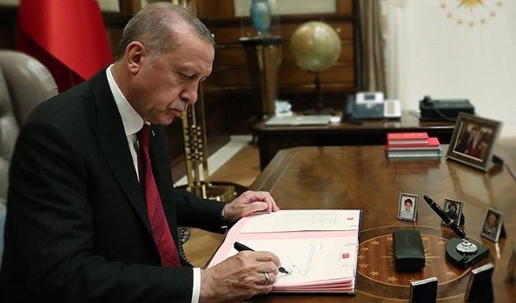 Erdoğan'ın atama kararları Resmi Gazete'de yayımlandı