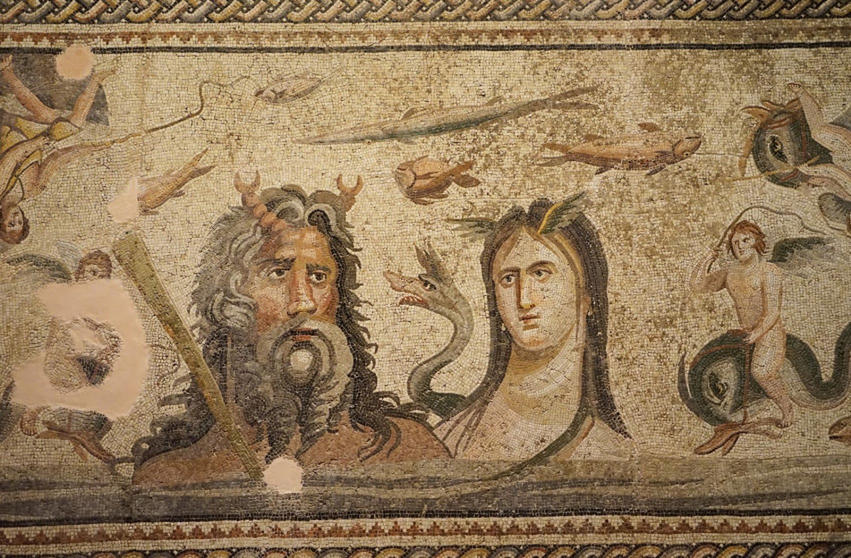 Zeugma Mozaik Müzesi ziyaretçi akınına uğruyor