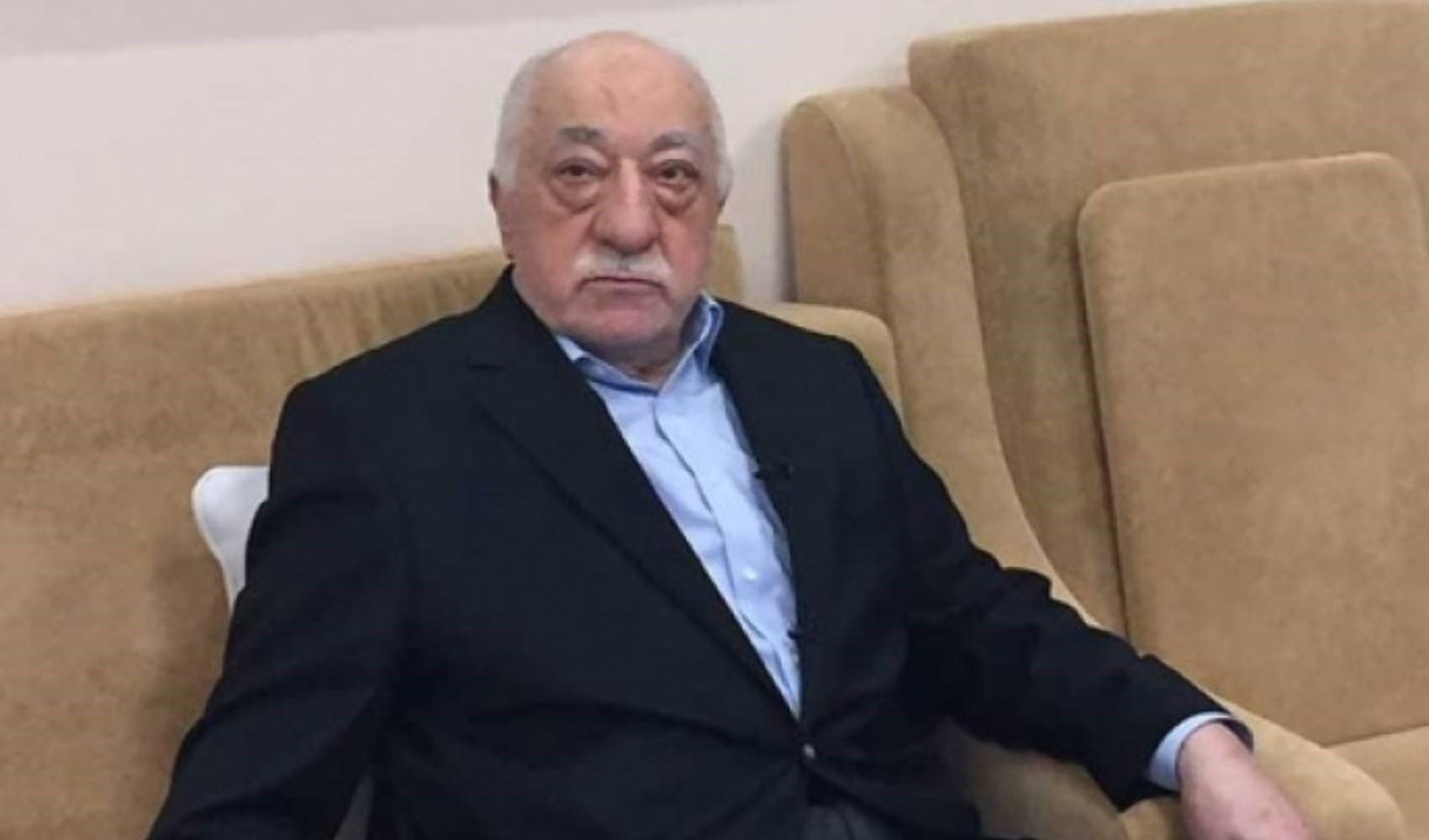 İşte FETÖ elebaşı Fethullah Gülen'in ölümünün ardından gazete manşetleri! Bir dönem övgüler dizmişlerdi...